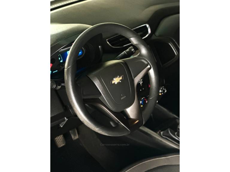 CHEVROLET - ONIX - 2013/2013 - Prata - R$ 45.000,00
