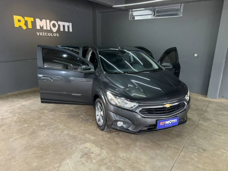 CHEVROLET - PRISMA - 2017/2018 - Cinza - R$ 66.000,00