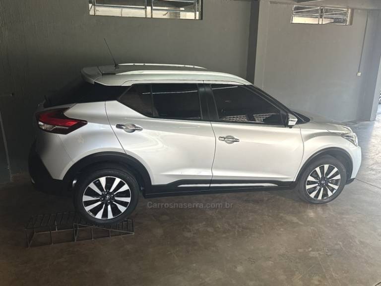 NISSAN - KICKS - 2020/2020 - Prata - R$ 88.000,00