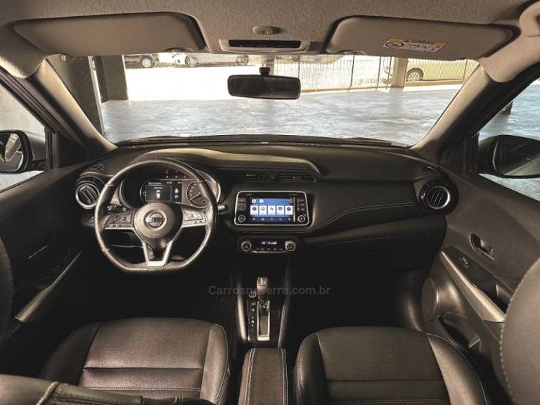 NISSAN - KICKS - 2020/2020 - Prata - R$ 88.000,00
