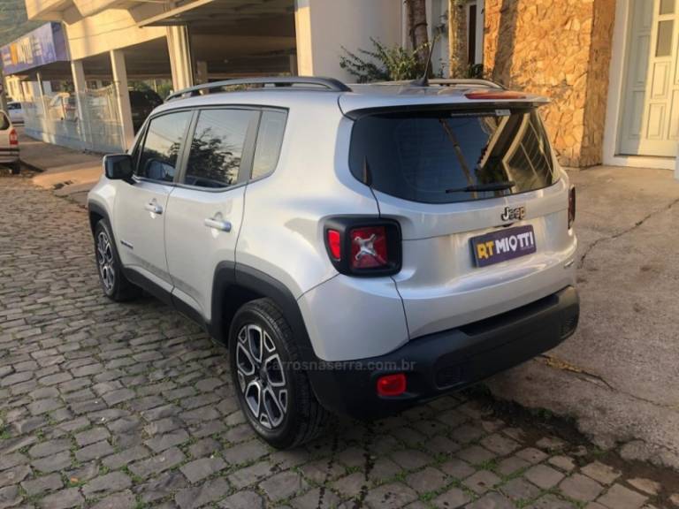 JEEP - RENEGADE - 2018/2018 - Prata - R$ 77.000,00