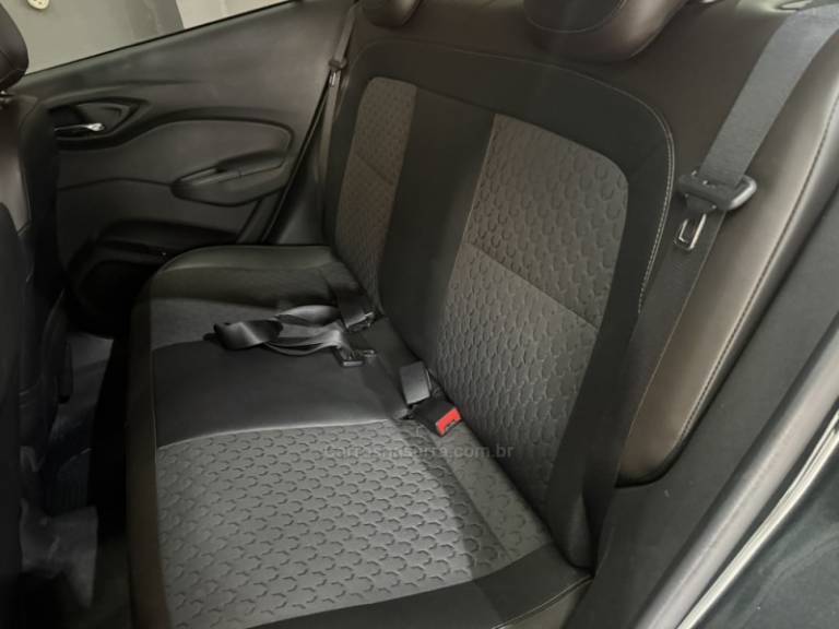 CHEVROLET - PRISMA - 2017/2018 - Cinza - R$ 66.000,00