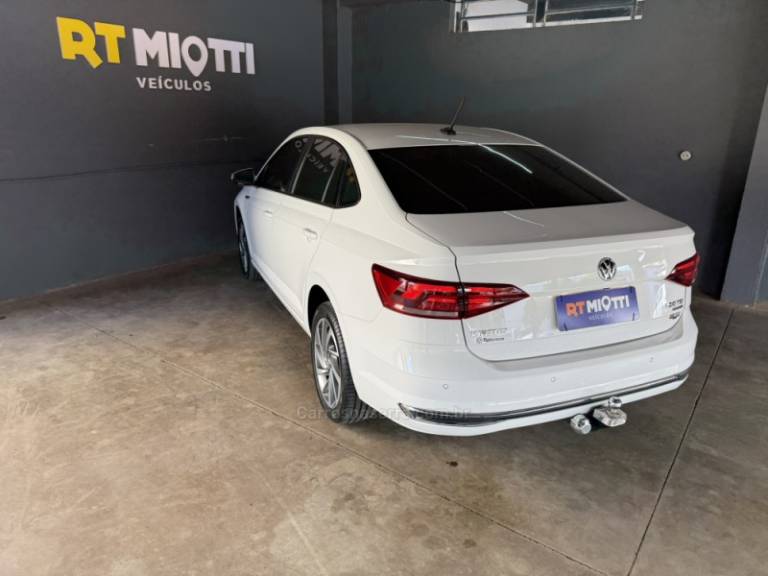 VOLKSWAGEN - VIRTUS - 2018/2018 - Branca - R$ 78.800,00