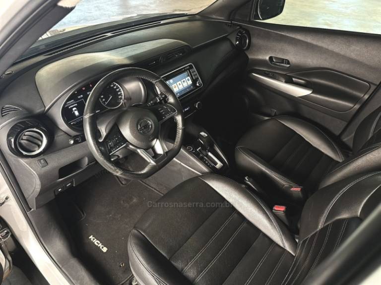 NISSAN - KICKS - 2020/2020 - Prata - R$ 88.000,00