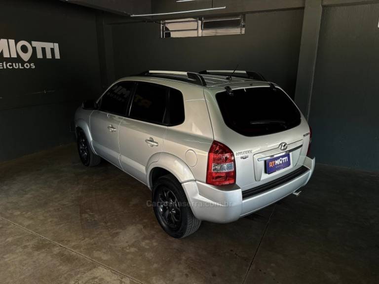 HYUNDAI - TUCSON - 2009/2009 - Branca - R$ 46.000,00