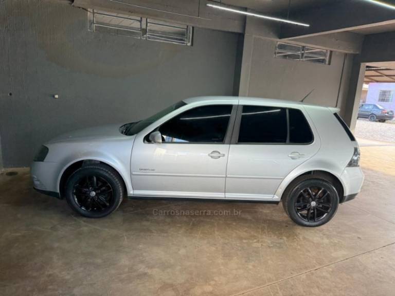 VOLKSWAGEN - GOLF - 2011/2011 - Prata - R$ 49.000,00