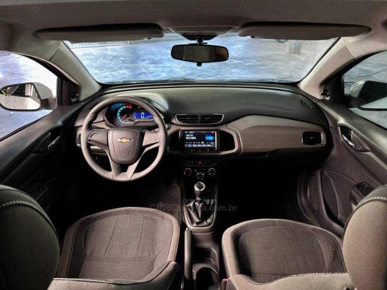 CHEVROLET - PRISMA - 2013/2013 - Branca - R$ 44.000,00