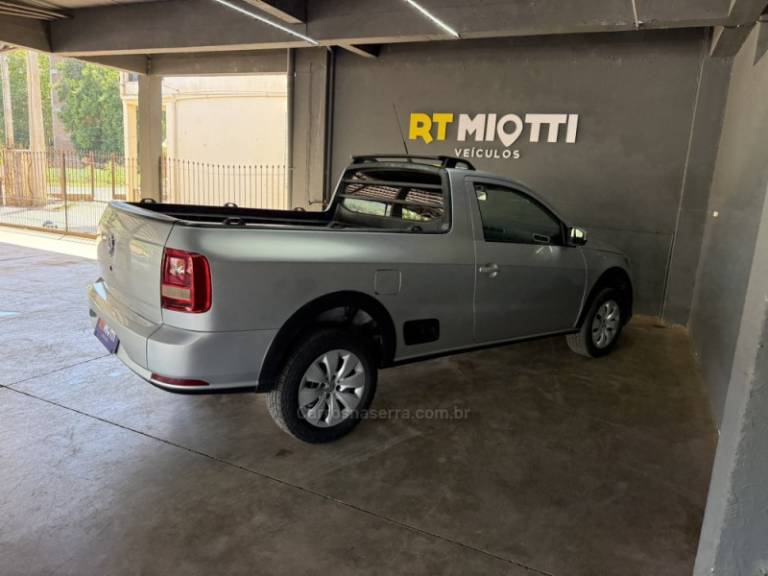 VOLKSWAGEN - SAVEIRO - 2016/2017 - Prata - R$ 57.500,00