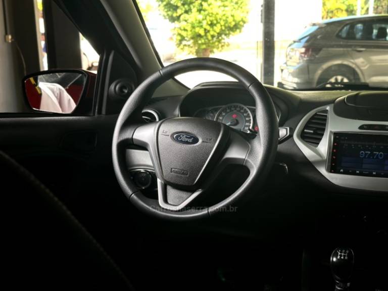 FORD - KA - 2015/2015 - Vermelha - R$ 38.000,00