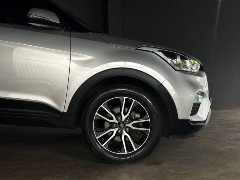 HYUNDAI - CRETA - 2018/2019 - Prata - R$ 97.900,00