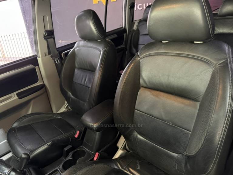 MITSUBISHI - PAJERO DAKAR - 2012/2012 - Prata - R$ 102.000,00