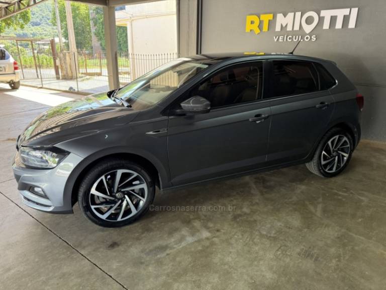 VOLKSWAGEN - POLO - 2021/2021 - Cinza - R$ 88.000,00