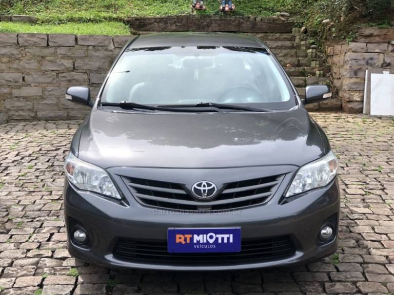 TOYOTA - COROLLA - 2014/2014 - Cinza - R$ 69.900,00