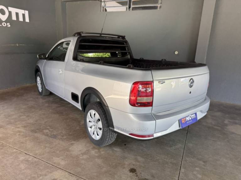 VOLKSWAGEN - SAVEIRO - 2016/2017 - Prata - R$ 57.500,00