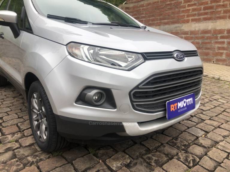 FORD - ECOSPORT - 2017/2017 - Prata - R$ 65.500,00