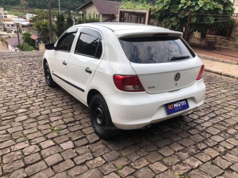 VOLKSWAGEN - GOL - 2008/2009 - Branca - R$ 24.000,00