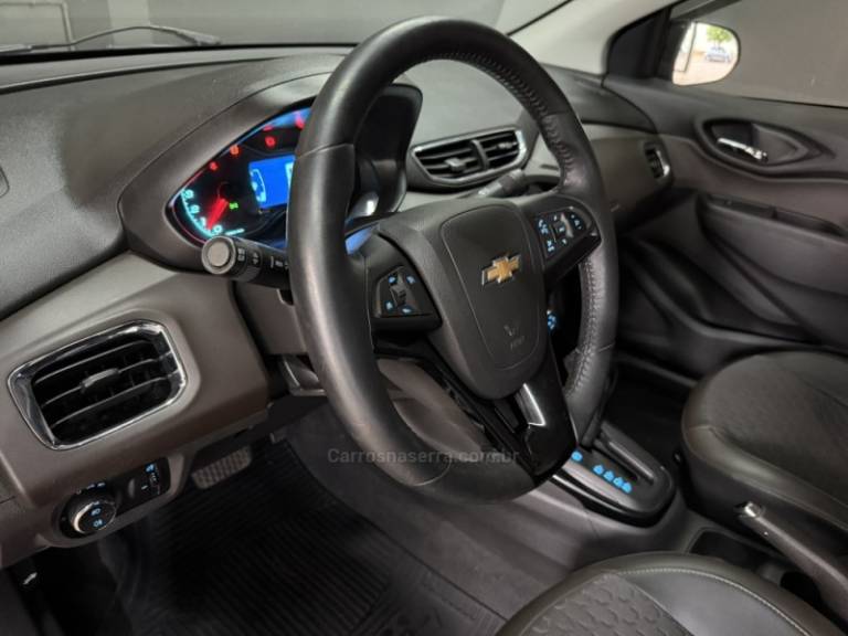 CHEVROLET - PRISMA - 2017/2018 - Cinza - R$ 66.000,00