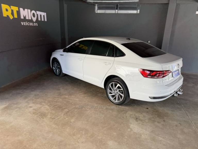 VOLKSWAGEN - VIRTUS - 2018/2018 - Branca - R$ 78.800,00