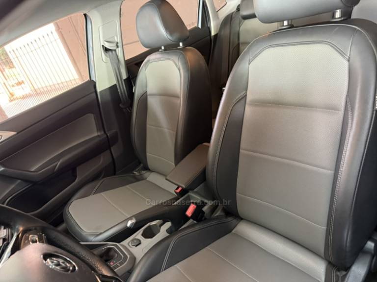 VOLKSWAGEN - POLO - 2021/2021 - Cinza - R$ 88.000,00