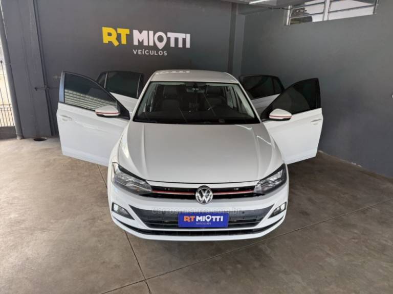 VOLKSWAGEN - VIRTUS - 2018/2018 - Branca - R$ 78.800,00