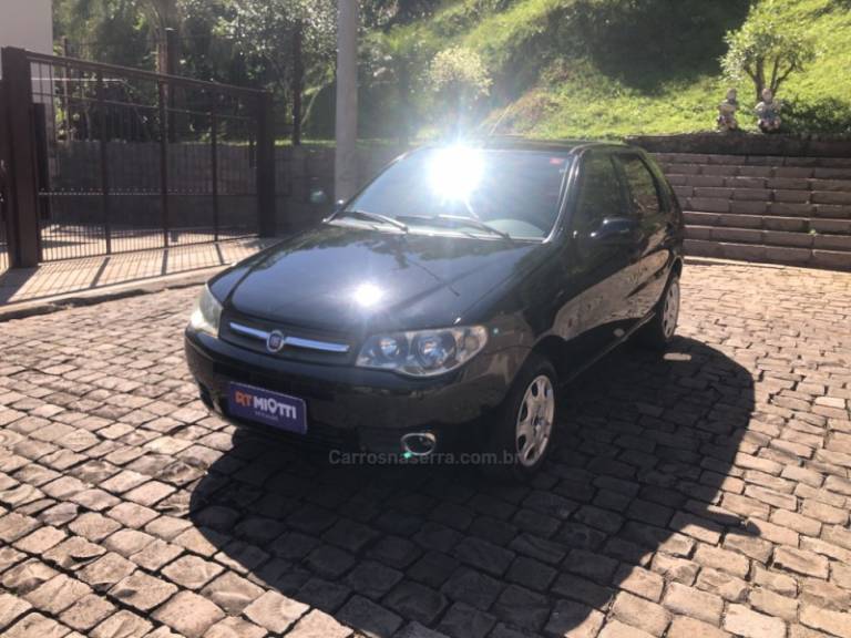 FIAT - PALIO - 2012/2012 - Preta - R$ 31.500,00